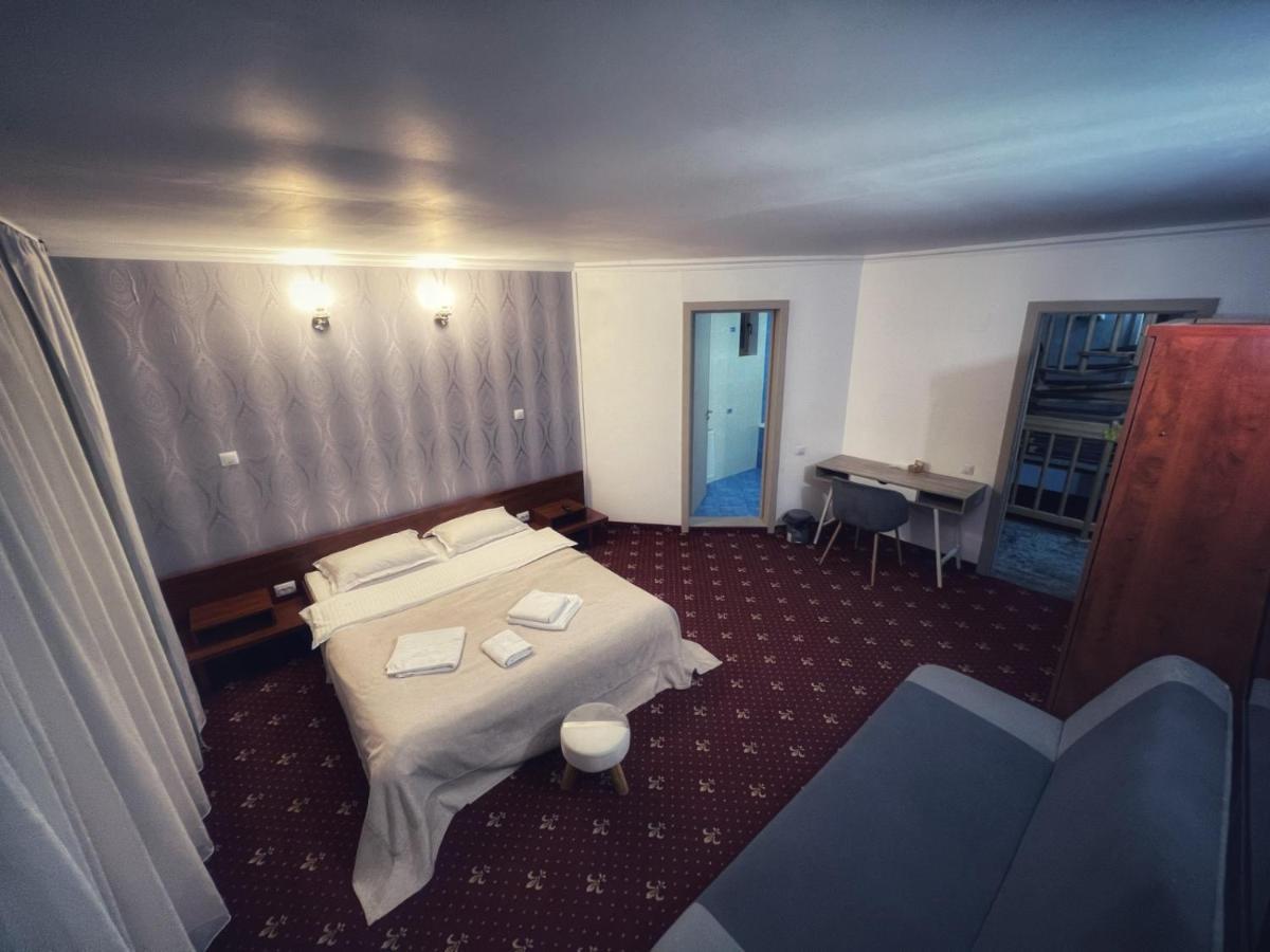 Pensiunea Crescent 프레데알 외부 사진